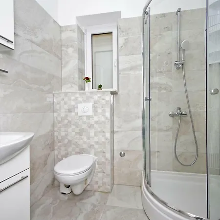 דירה Andela מאקרסקה