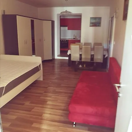 Apartment Andela *