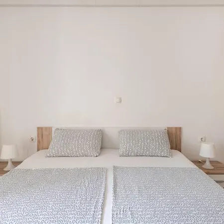 Andela * Makarska