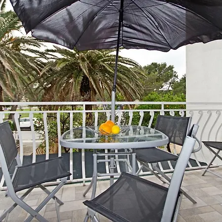 Apartment Andela *