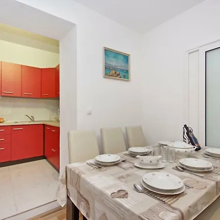 Andela ماكارسكا