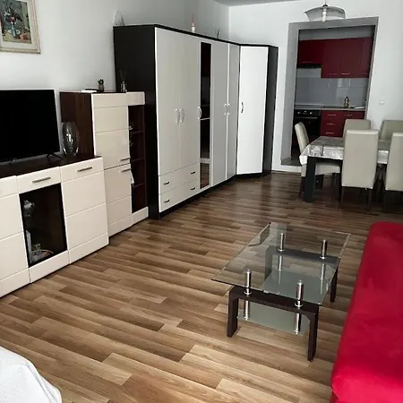 Andela Apartman *